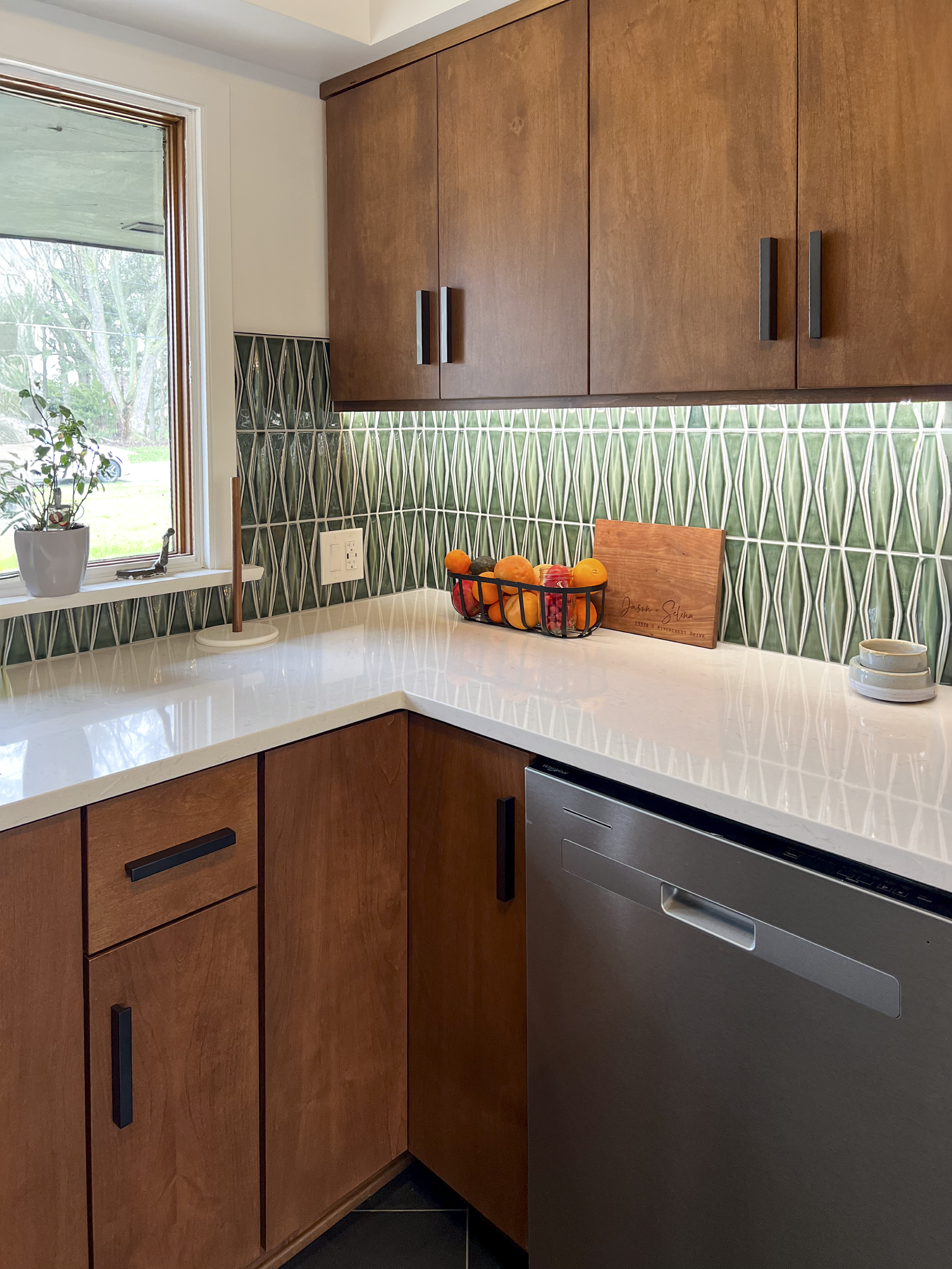 Untitled-16 (Custom).png