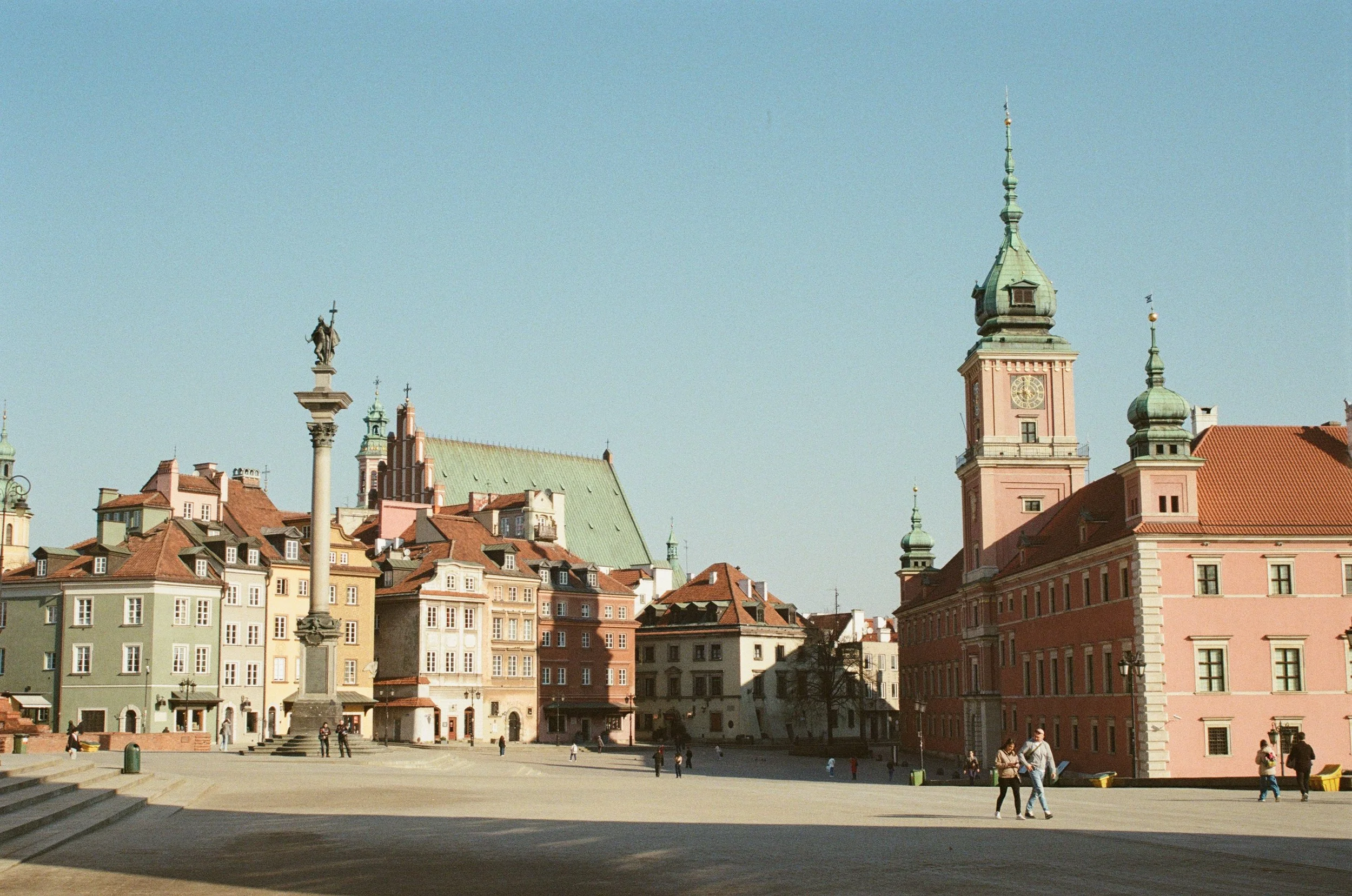 Polish Plaza