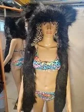 luxblack2.jpg