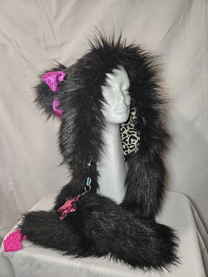 luxblack2charms.jpg