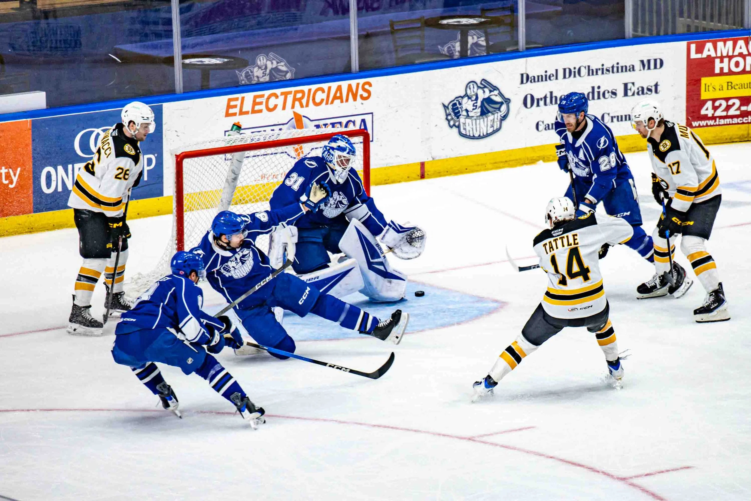 IW_CrunchvsBruins_03.jpg