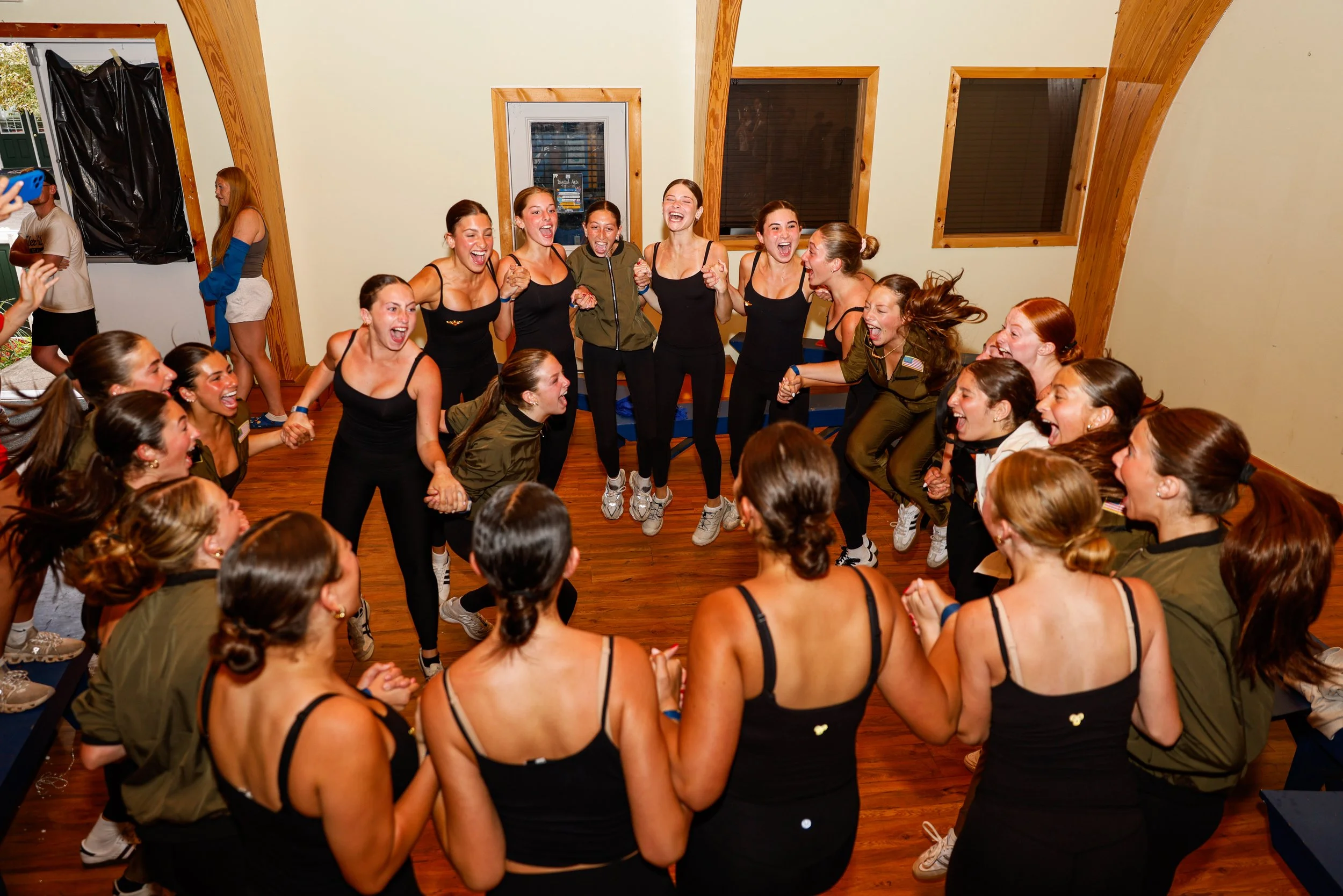 20260803_WILLIAMS_ISAAC_GIRLS_SING_0228.jpg