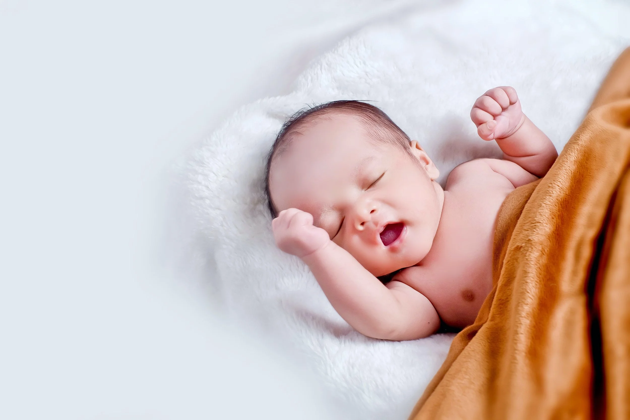 A Week-by-Week Guide to Newborn Development