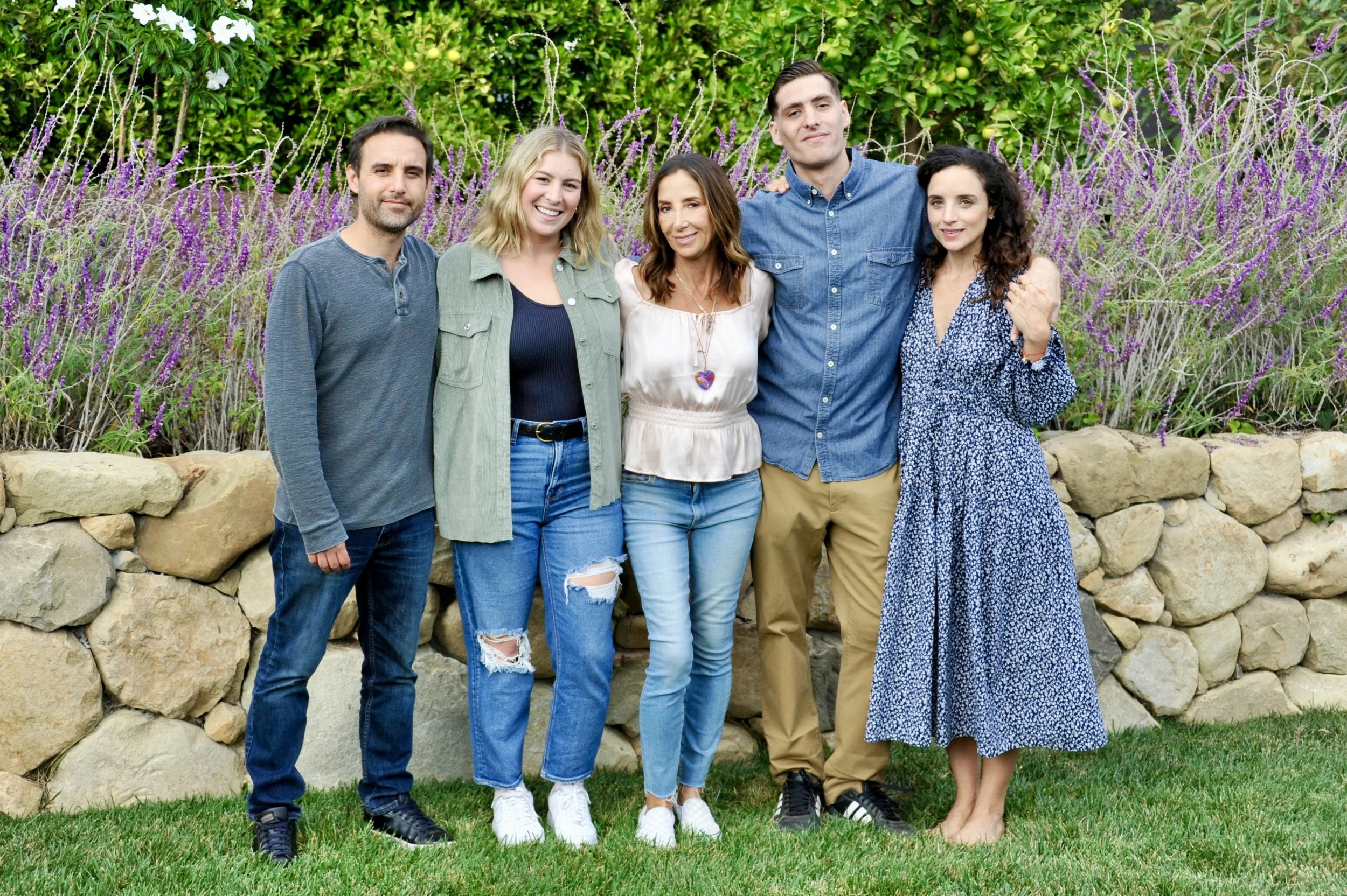 Om Baby's Doula Sheris Family. Postpartum doulas and newborn care specialists in Los Angeles