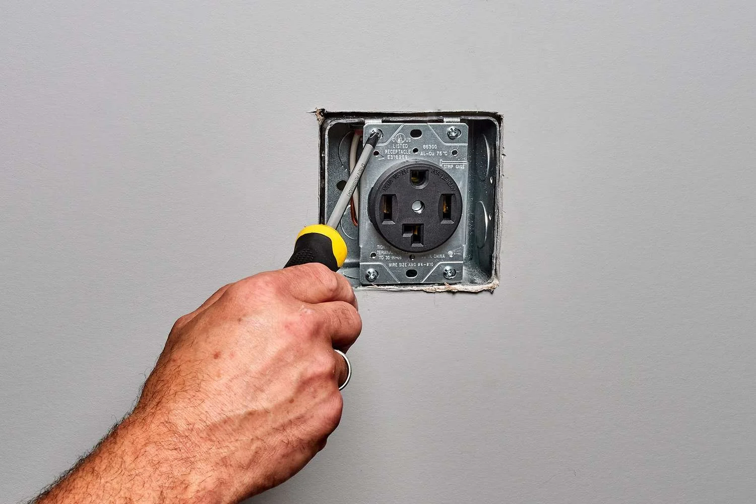 Dryer or Electric Stove Outlet Replacement