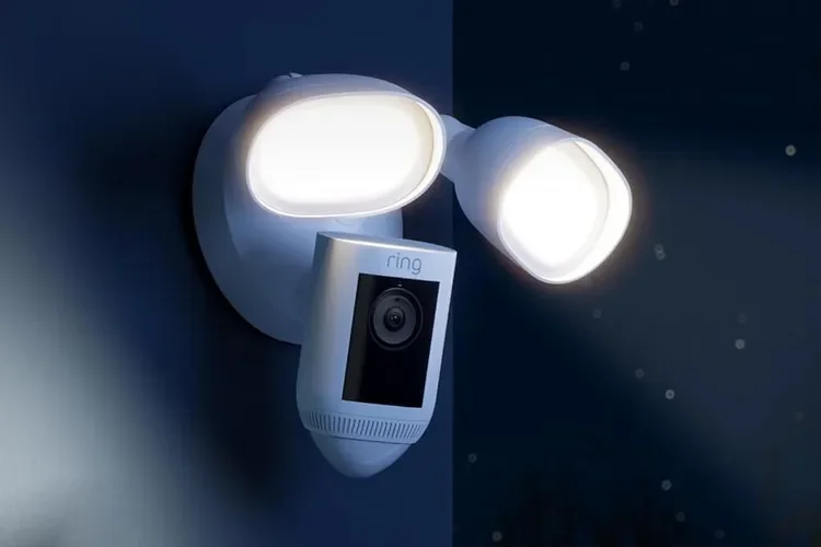 Flood light Replacement with Camera or without
