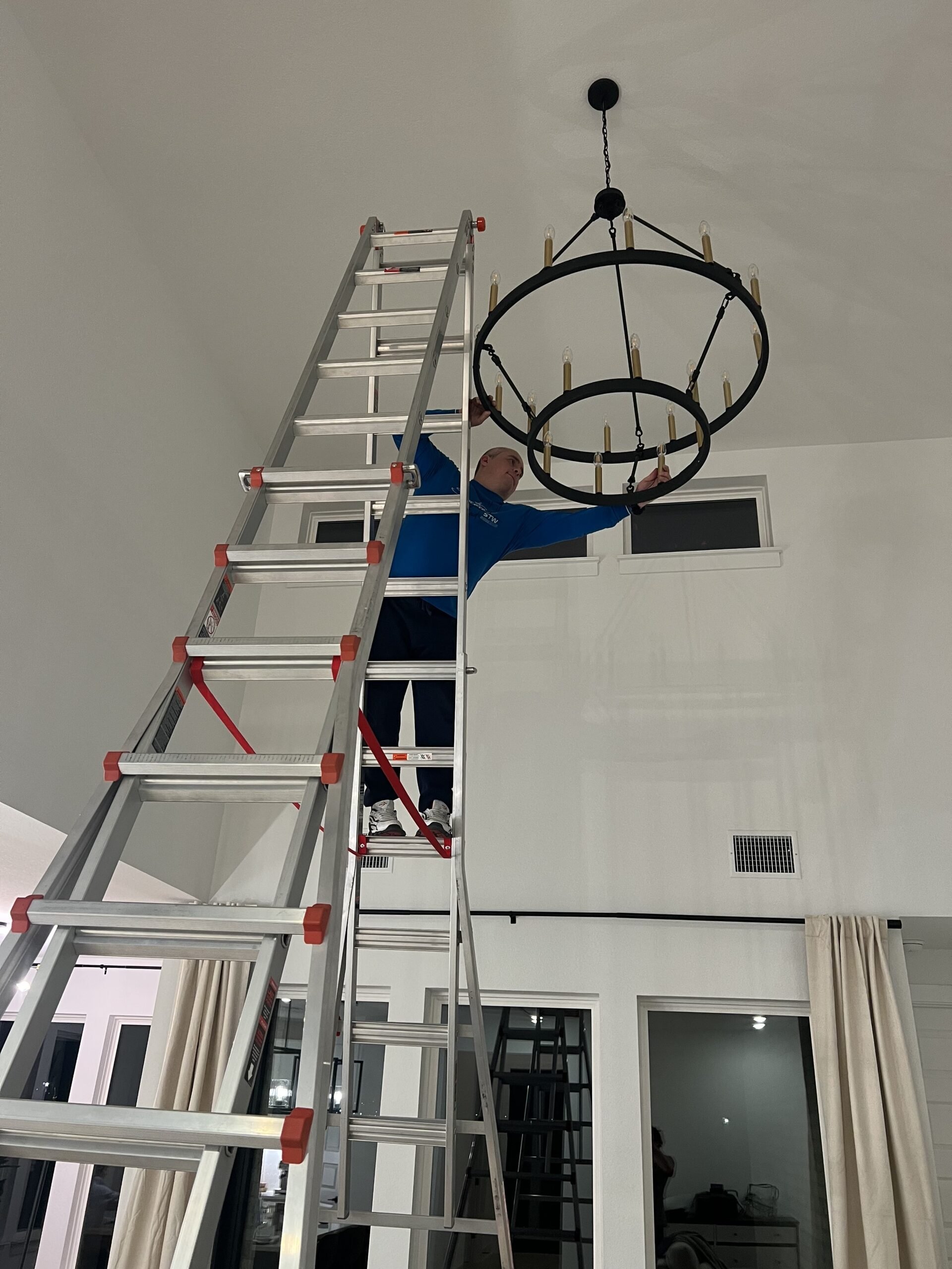 Chandelier Bulb Replacement