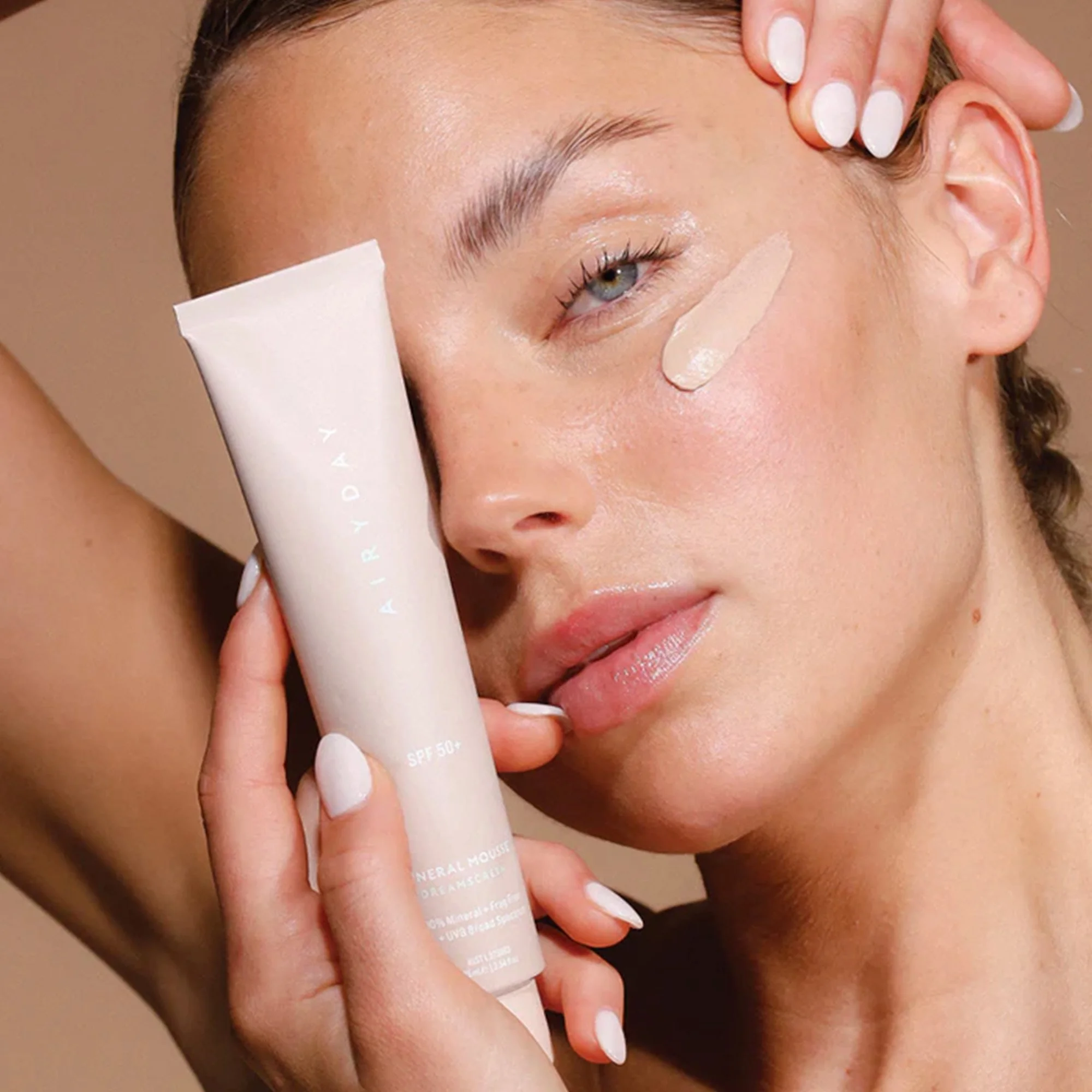 Mineral Mousse SPF50+ Dreamscreen.jpg