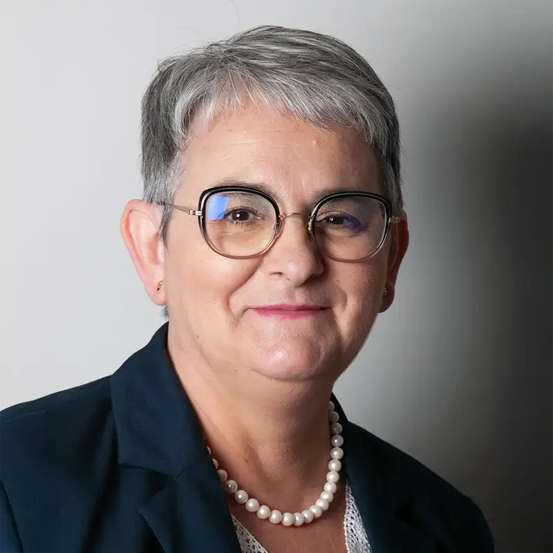 Headshot of Dr Anne Wagner, from Lille University