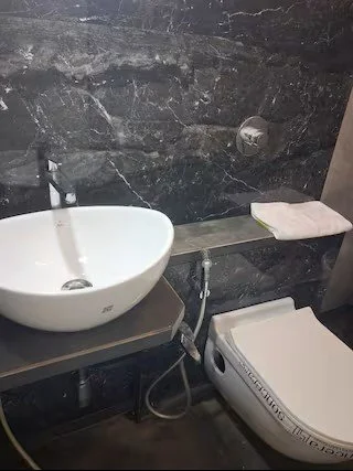 Bath 2.jpeg