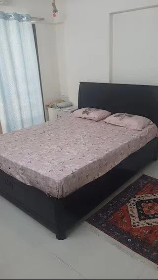 Bed 2.jpeg