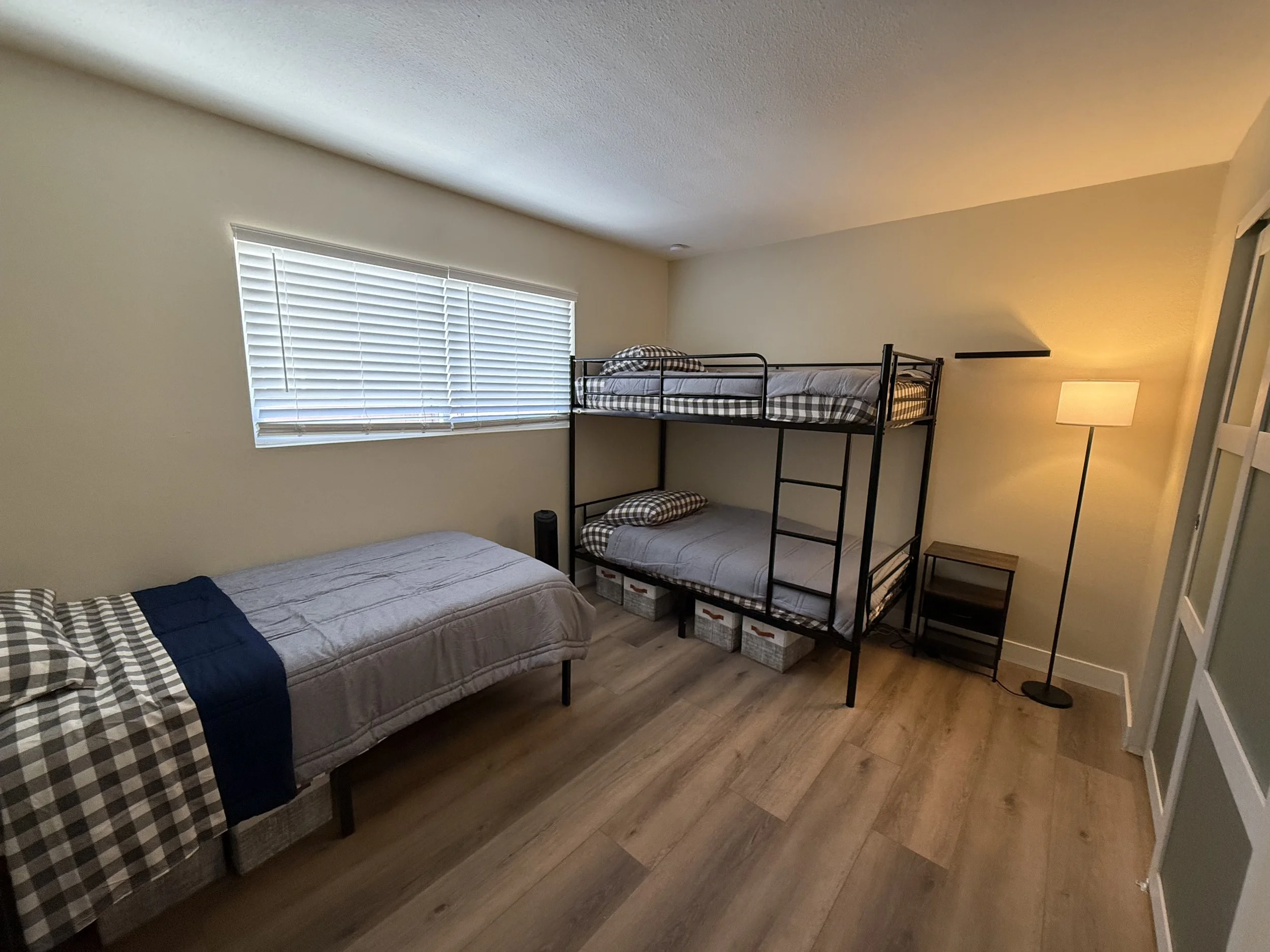 bedroom2jh.jpeg