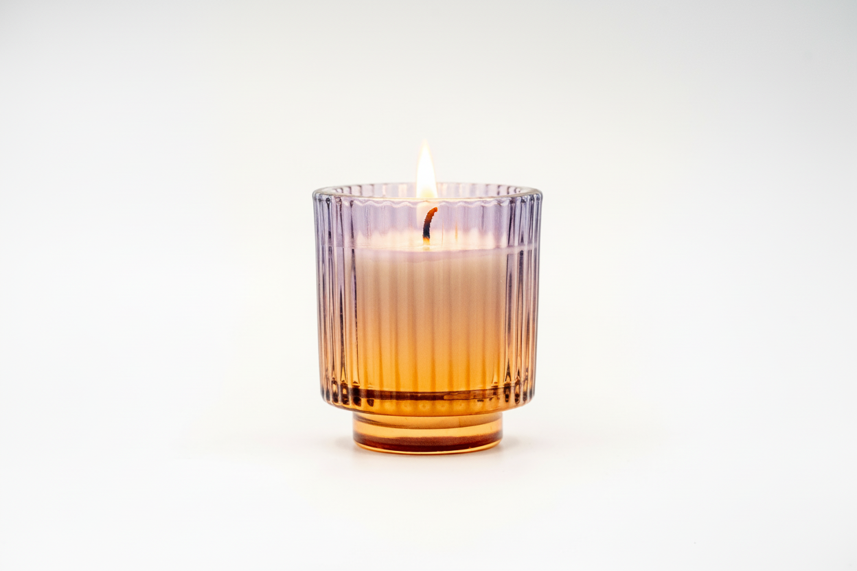 Firefly_Gemini Flash_Light candle wick with a flame 565013.png