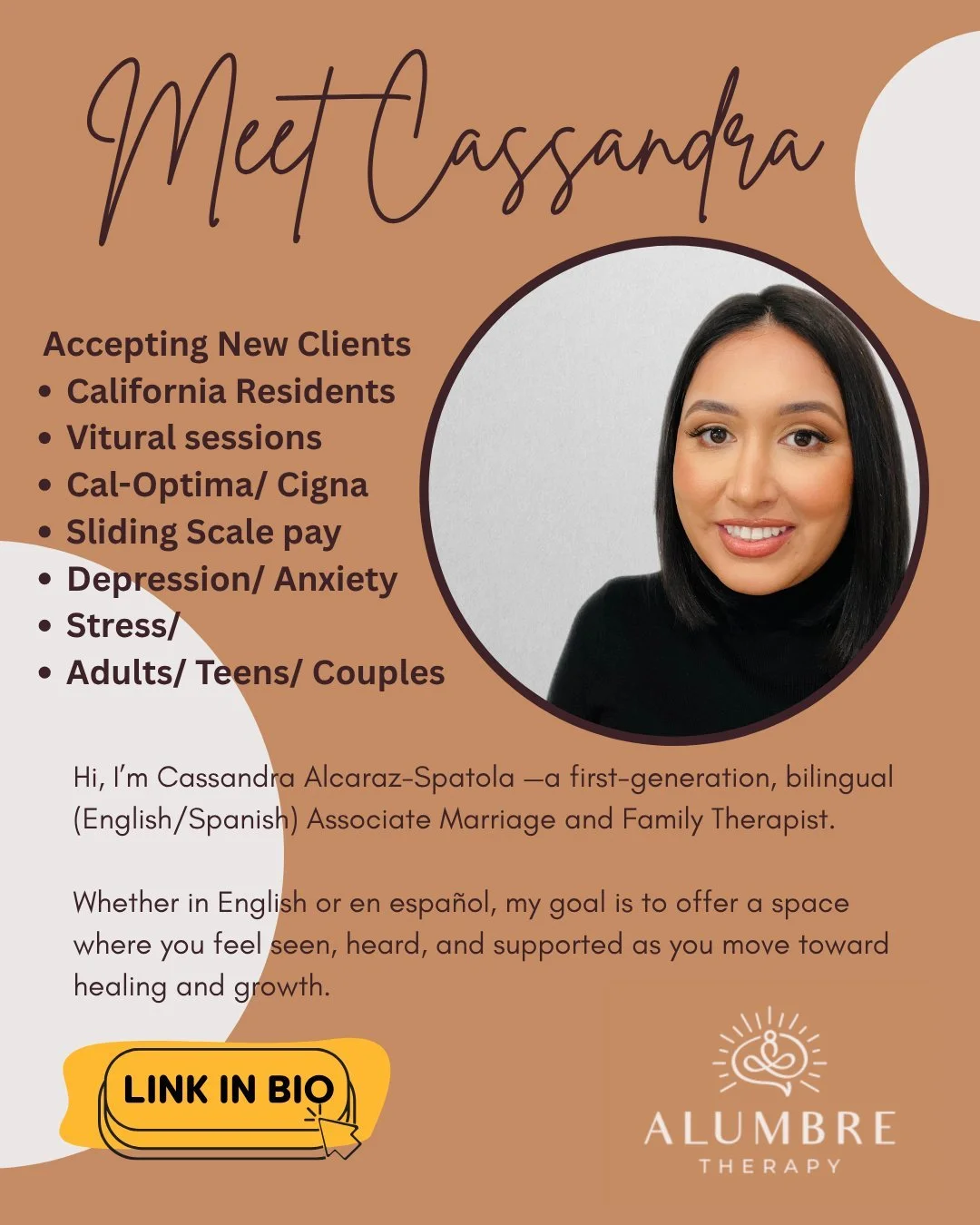 Cassandra (She/her) is one of our newest therapist at Alumbre Therapy. She has worked with clients experiencing anxiety, depression, grief, life transitions, intergenerational trauma, and family conflict.  She supports individuals seeking a deeper se