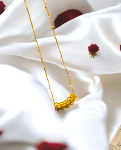 Miniature Tilhari Necklace with Chain