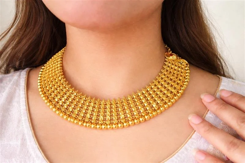 Mid size Necklace Gold plated