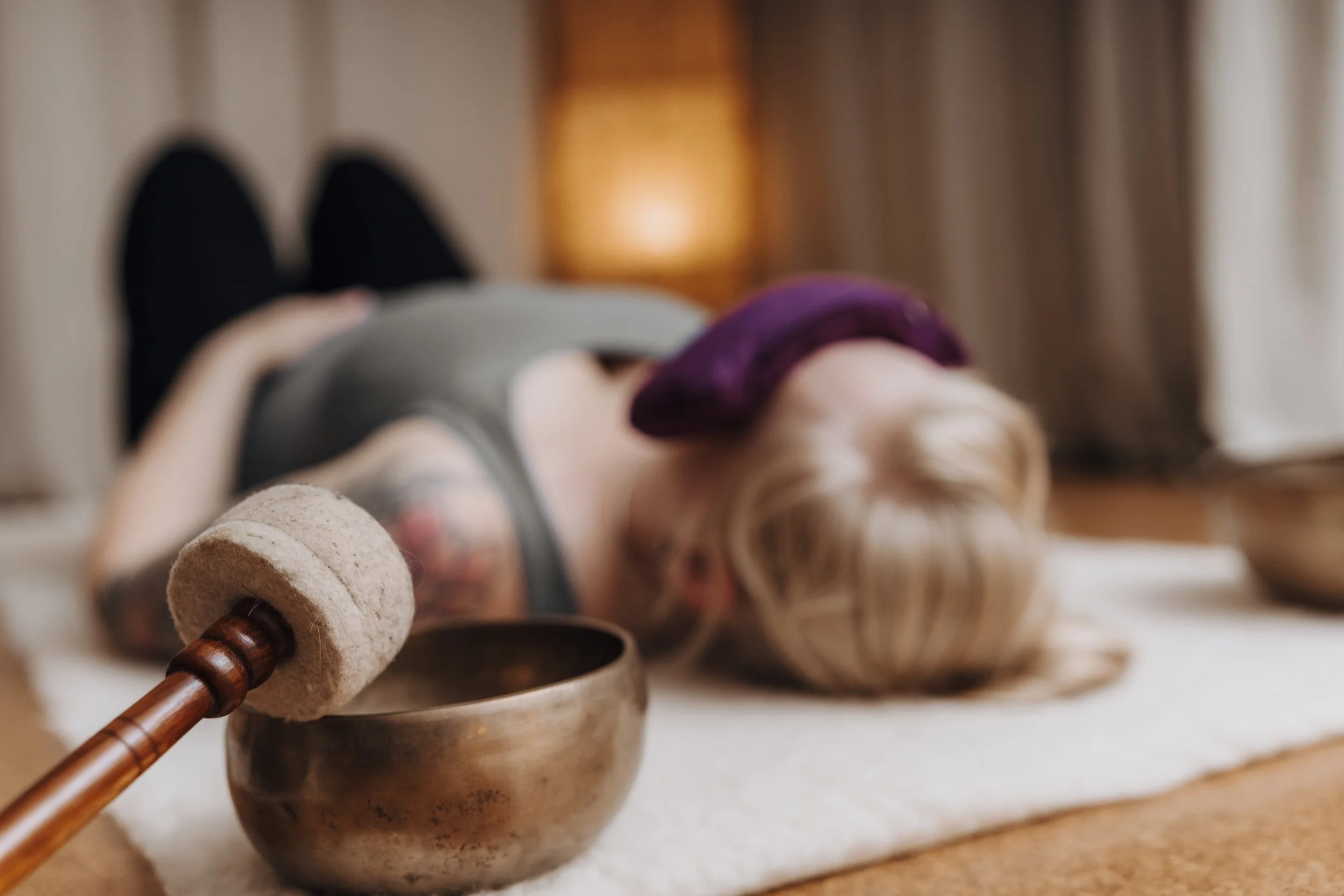 Geburtsvorbereitung mit Klangschale