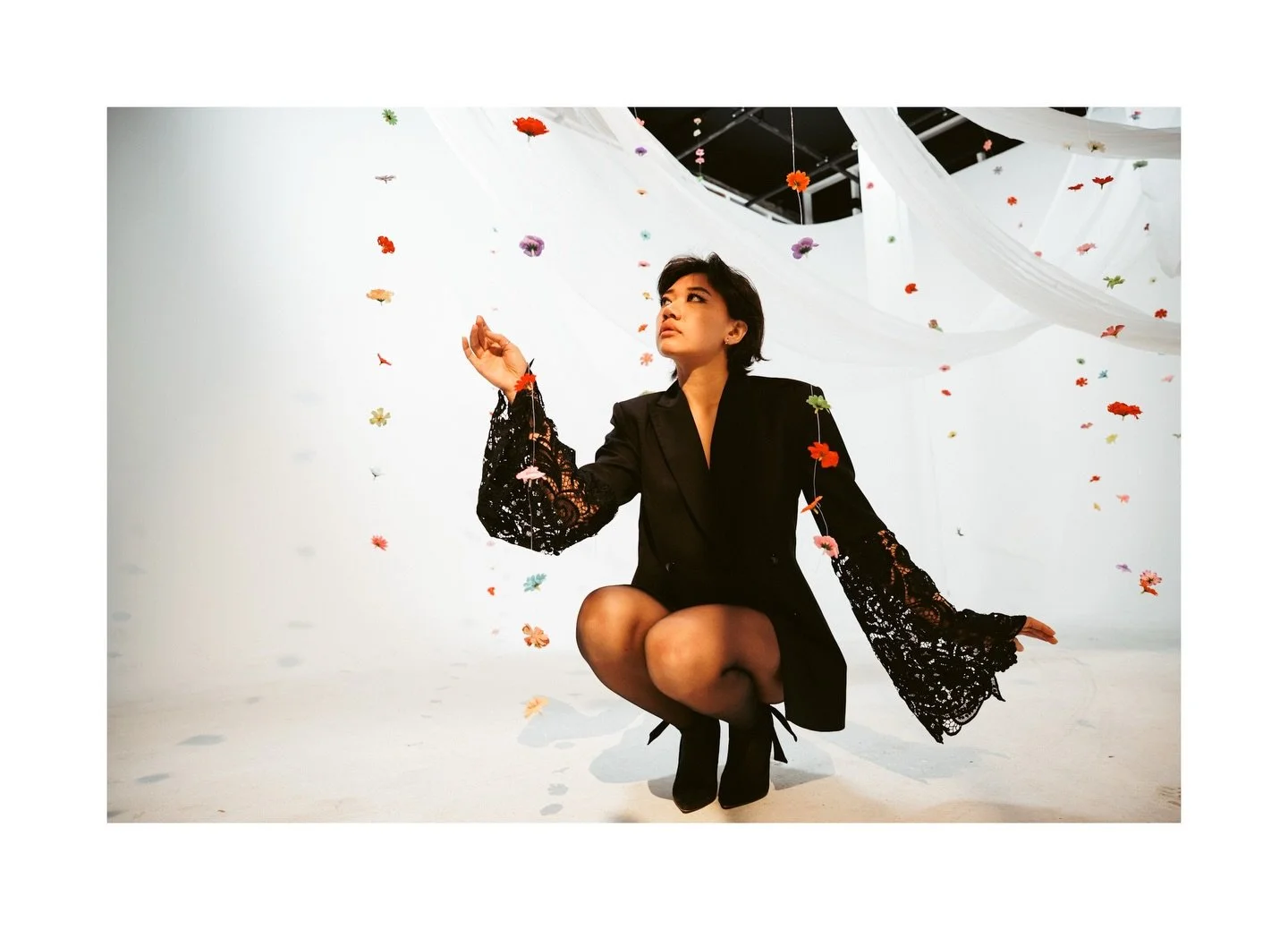 More @hanamadelena magic! ✨

From the @ivywildvisuals portraiture workshop in February

Photographer: @slowpokestudios.jpg 
Model: @hanamadelena 
Venue: @departmentdenver @cocoeventgroup