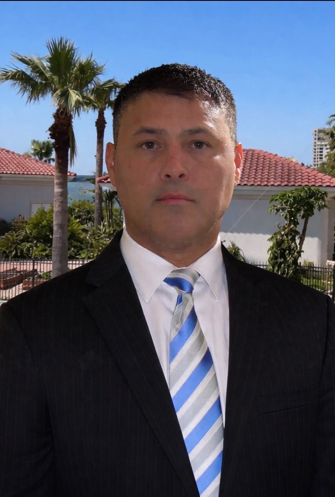 Joe Rodríguez is a Lawyer practicing personal injury, criminal defense and business law in Texas and mostly in the Cameron County and Hidalgo County areas.