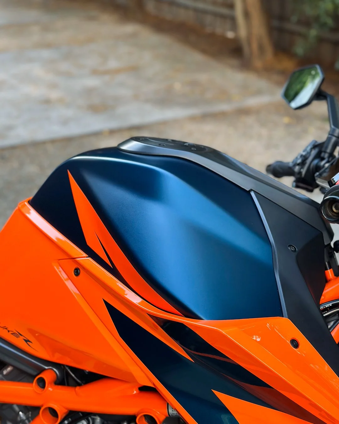 This KTM Superduke 1290r came in looking worn and tired.

Swipe to see the full transition:
-Paint Correction
-Plastic Restoration
-Exhaust Polish

Every inch was brought back to life with care.
Proof that even the most ridden bikes can still have a 