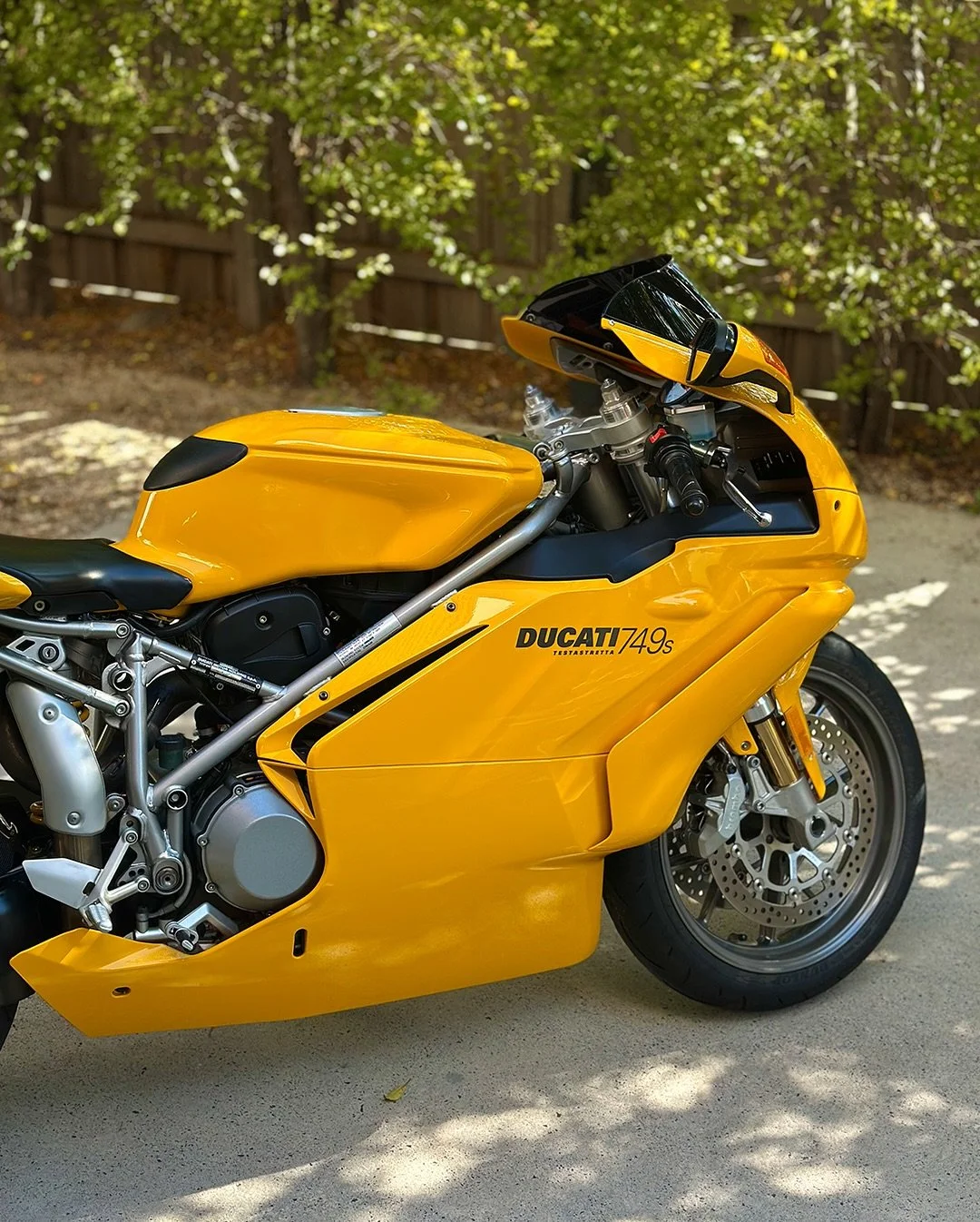 Nothing beats the look of a freshly detailed and ceramic-coated classic. This stunning Ducati 749s just got the full Curated treatment, topped off with Gtechniq ceramic coating for that deep gloss and long-lasting protection. 
Ready to turn heads whe