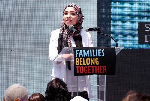 speaking+3.jpg