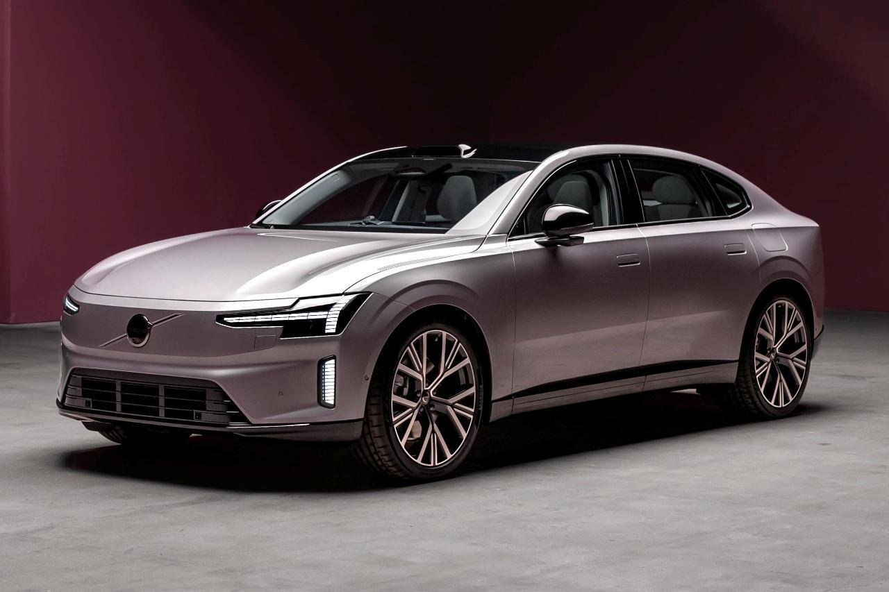 VOLVO ES90