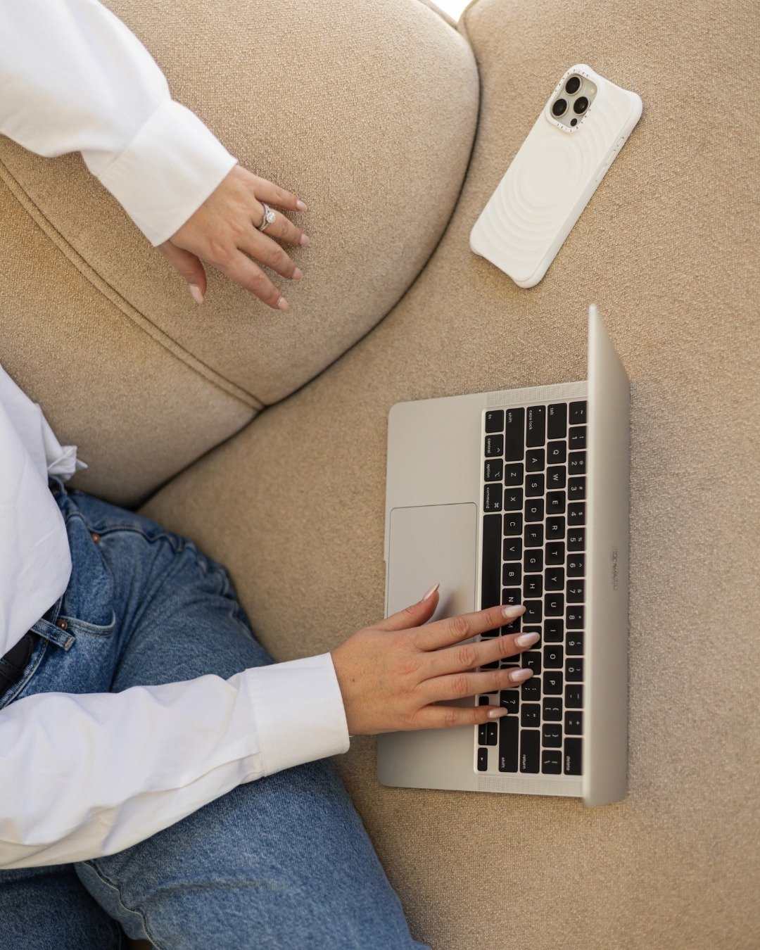 The only hands on your ad account. Manicured, and not breaking anything 💅