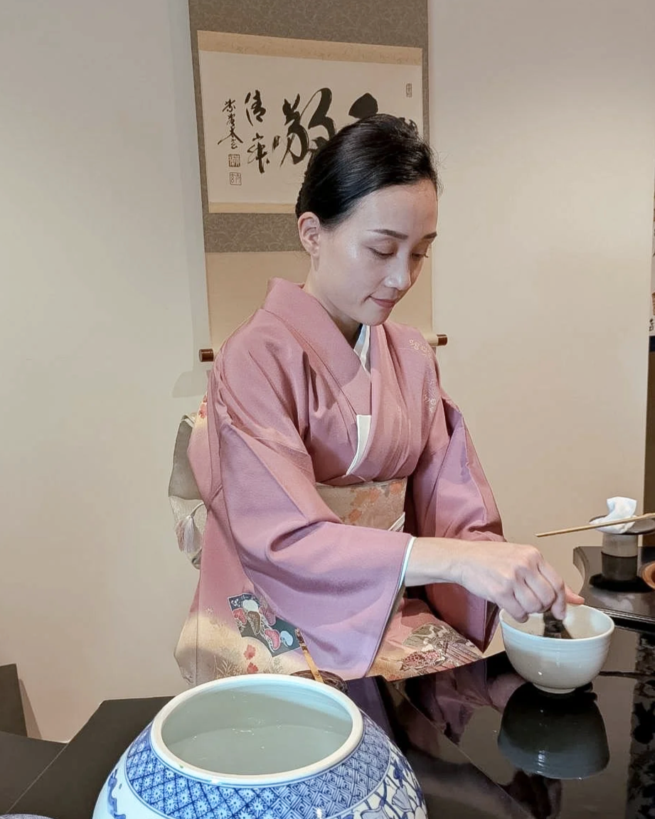 photo of tea ceremony