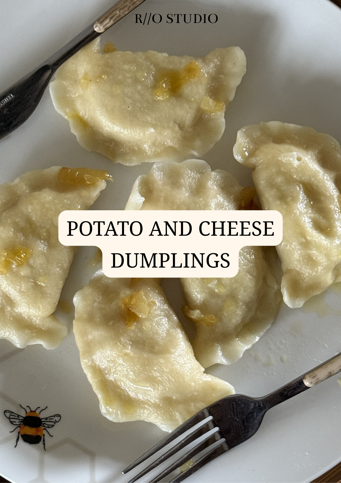 Potato and cheese dumplings with fried onions