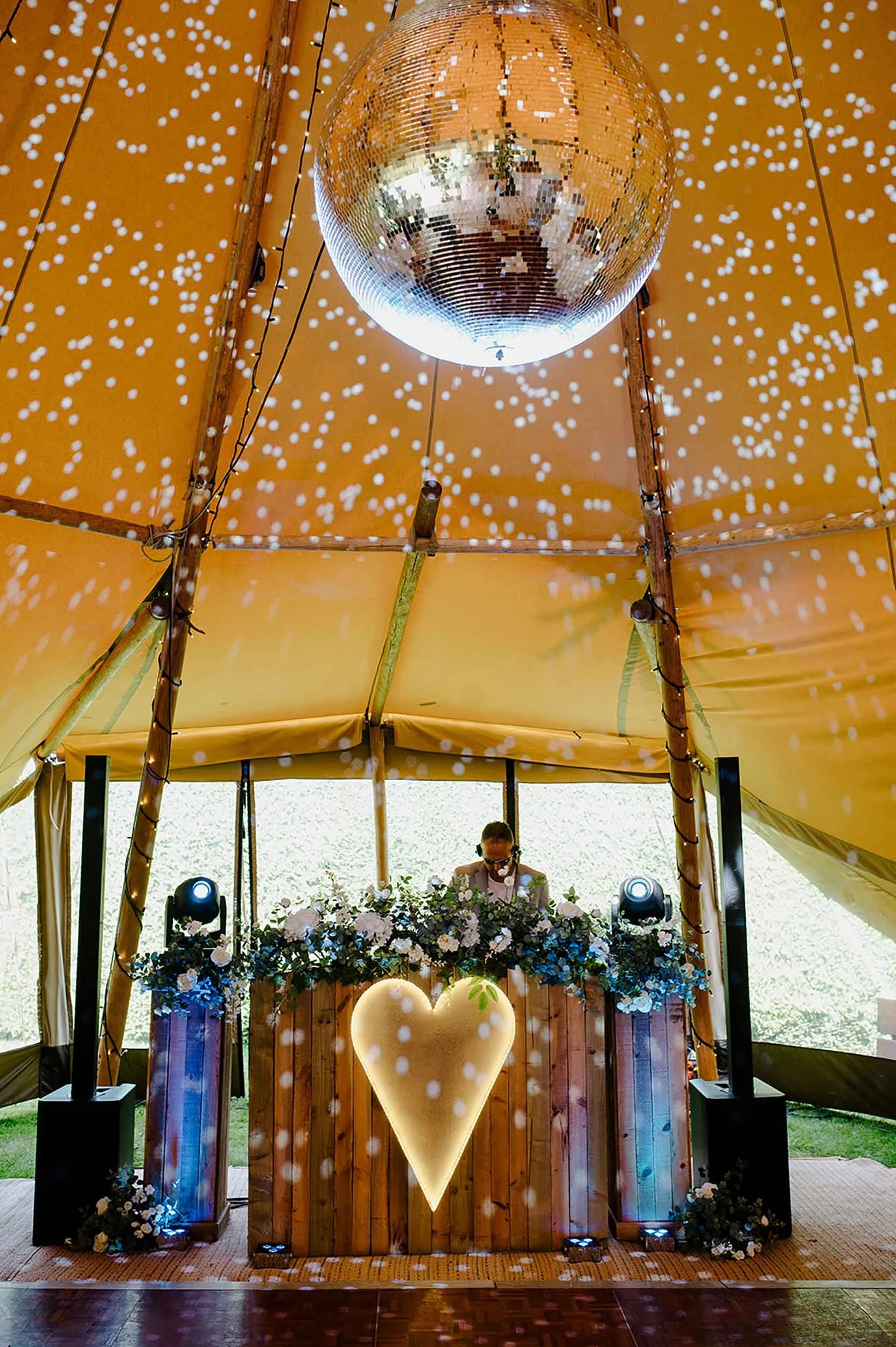 Wedding-Slide-4.jpg
