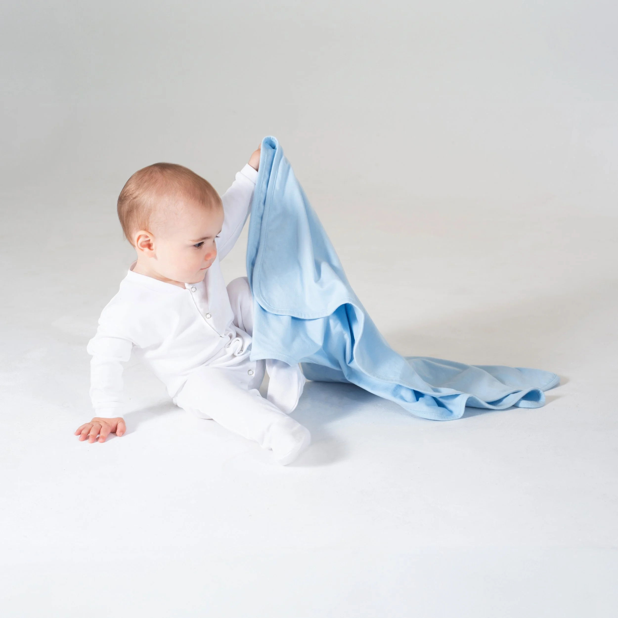 Light Cotton Blanket 74cm x 74cm. White