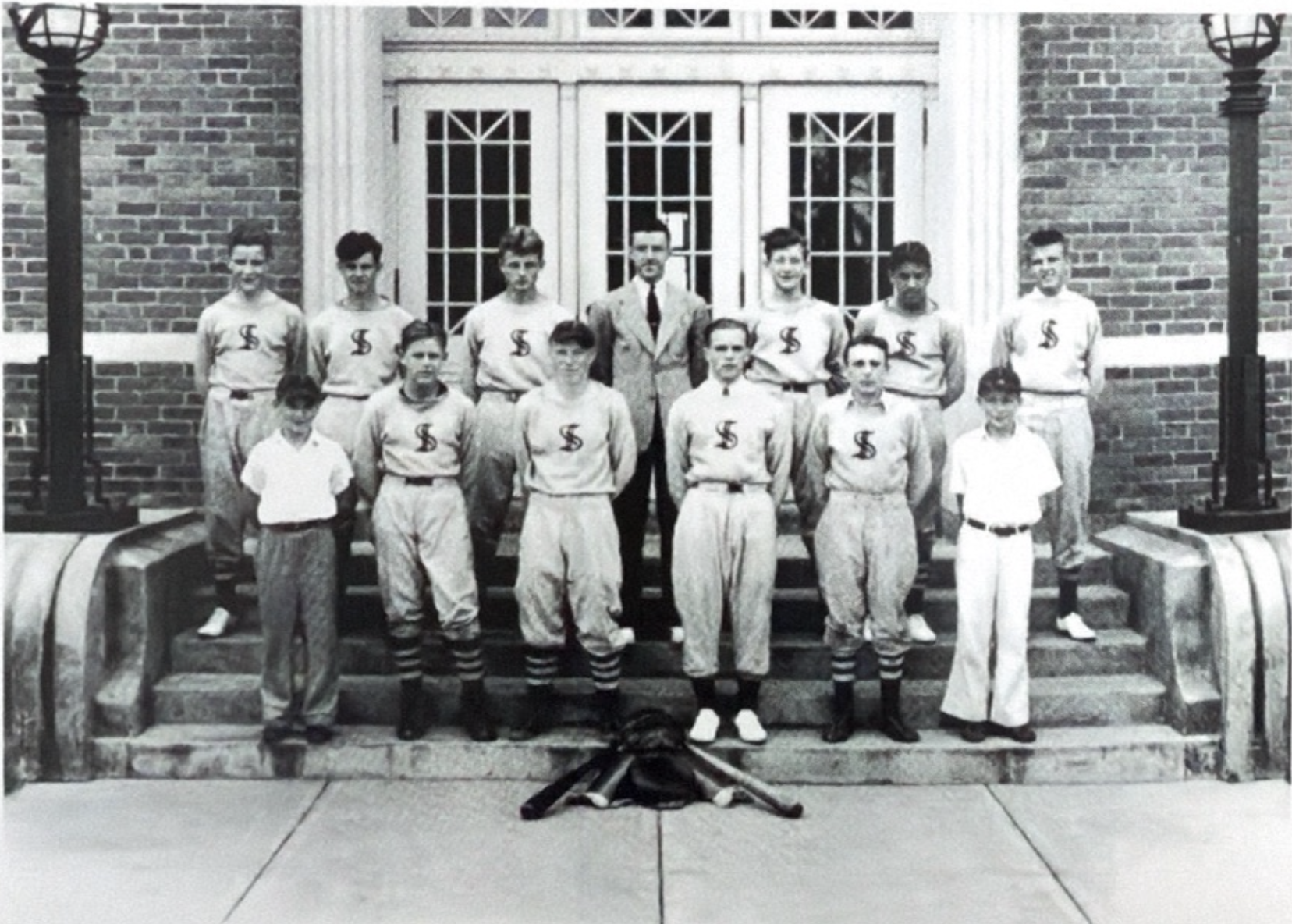 Somersville Baseball Team - 1939
(courtesy of Mr. Ed Patewic)