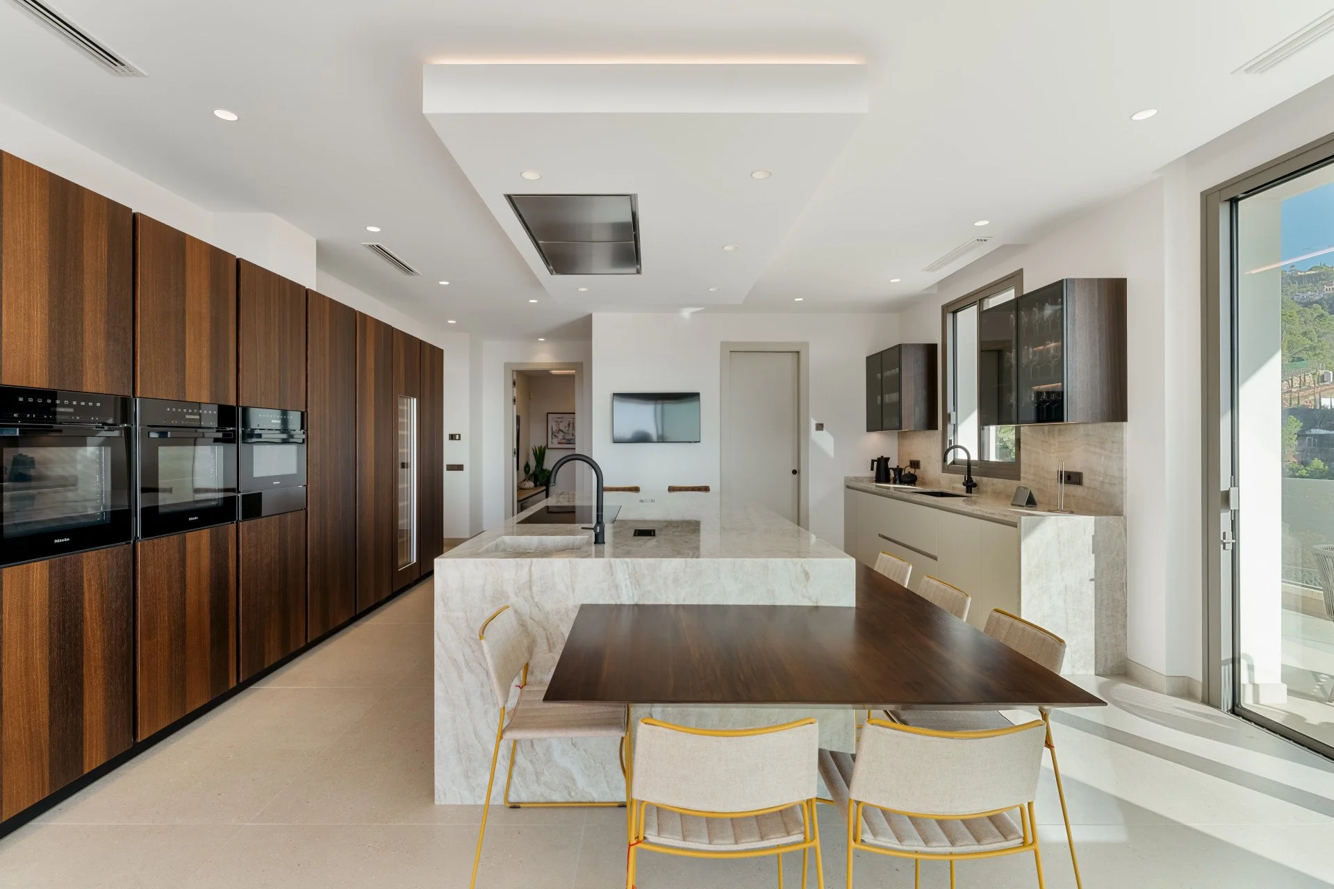 Marbella beachfront villas