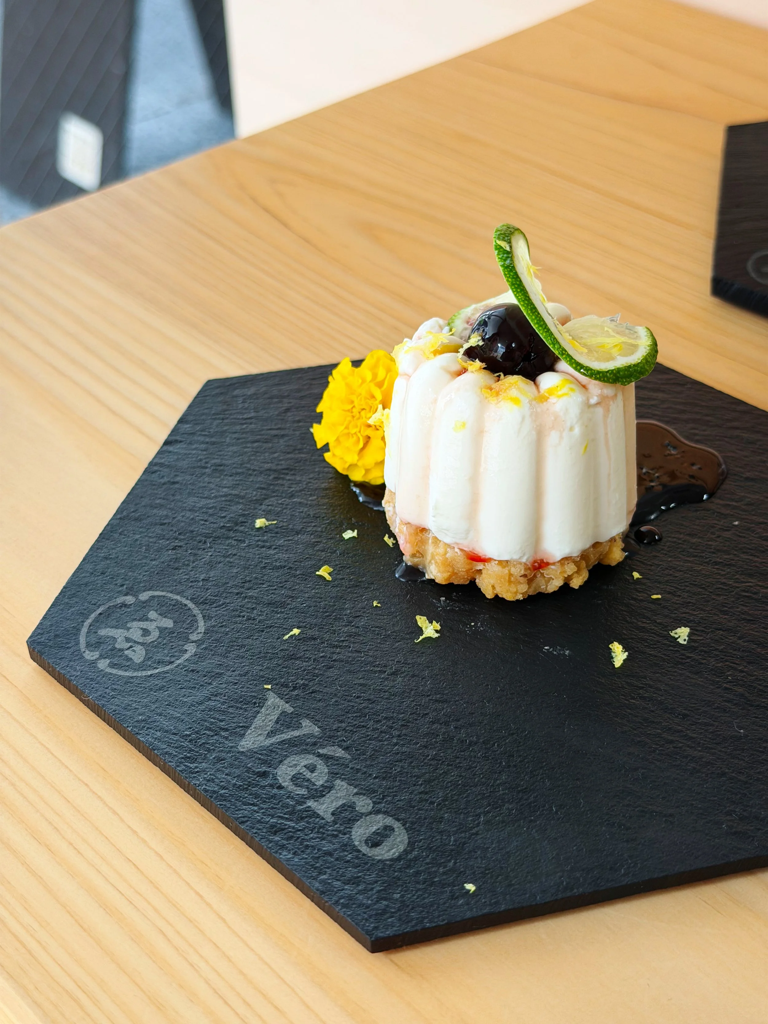 自家製 Panna Cotta _ パンナコッタ
爽やか!
#pannacotta #自家製料理 #本場 #イタリア料理 #イタリアンカフェ