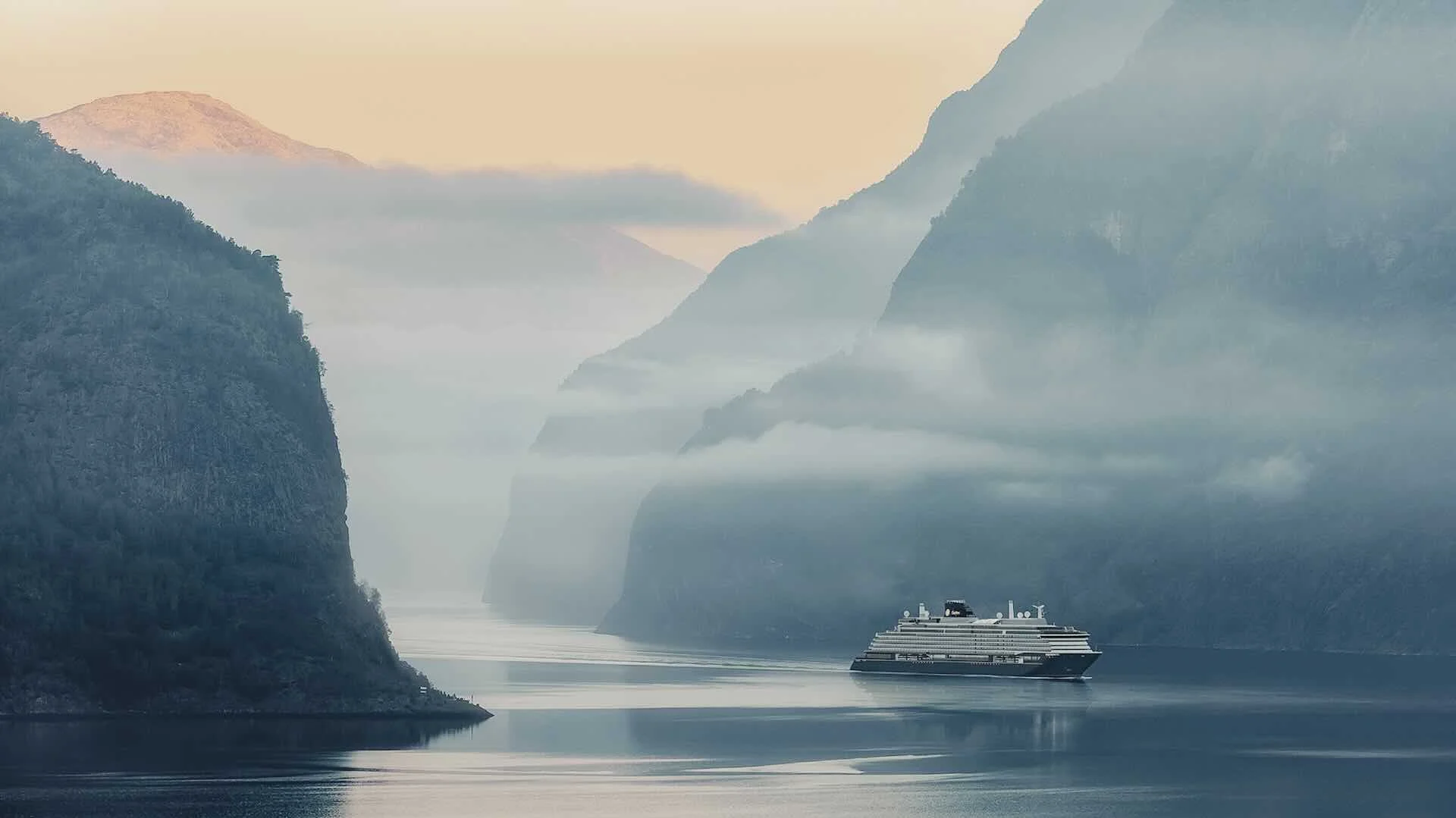 Explora travel planner jess