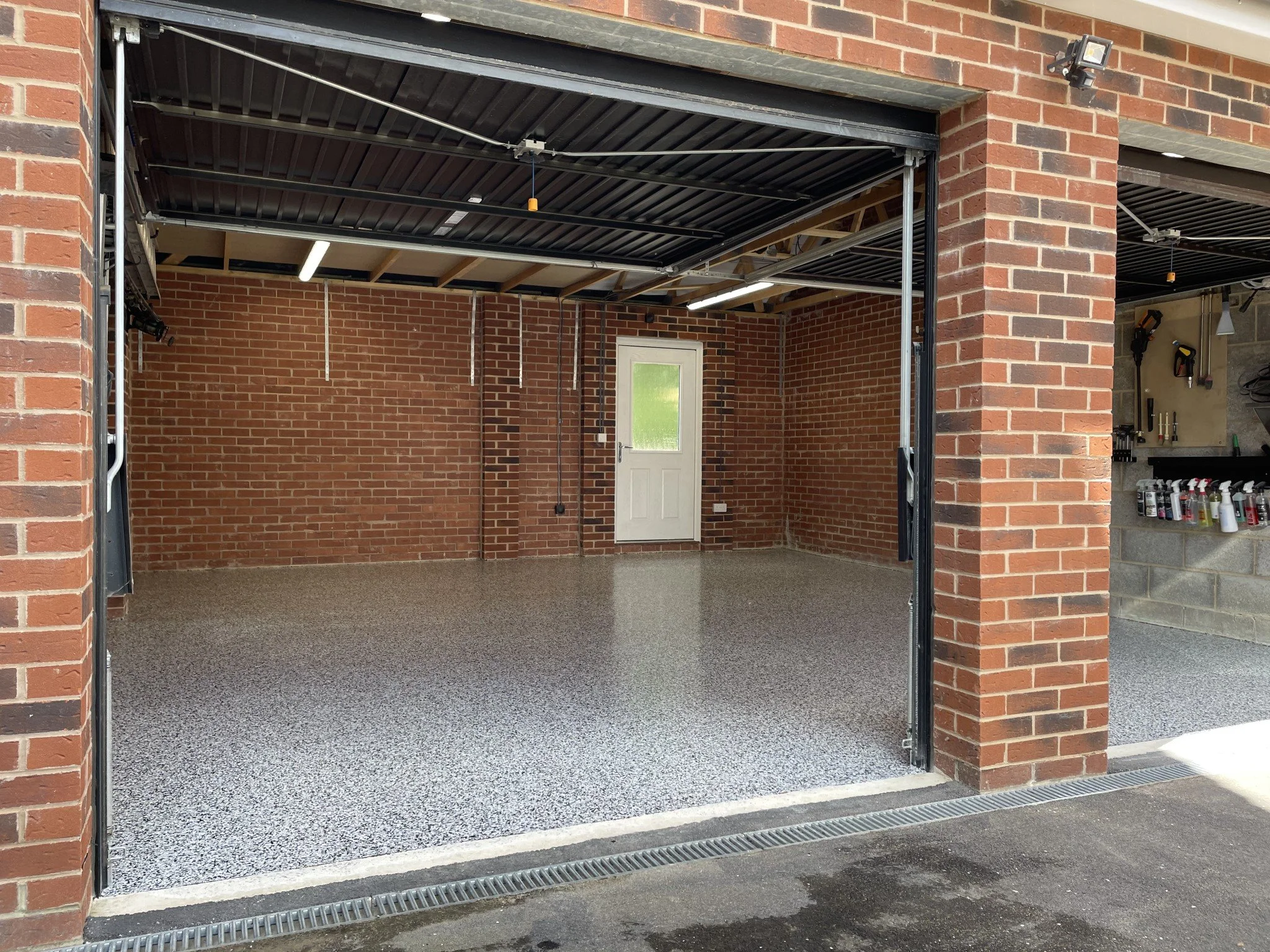 641161f03b3a841ed32083a5_Garage Flooring Bournemouth Uk (16).jfif