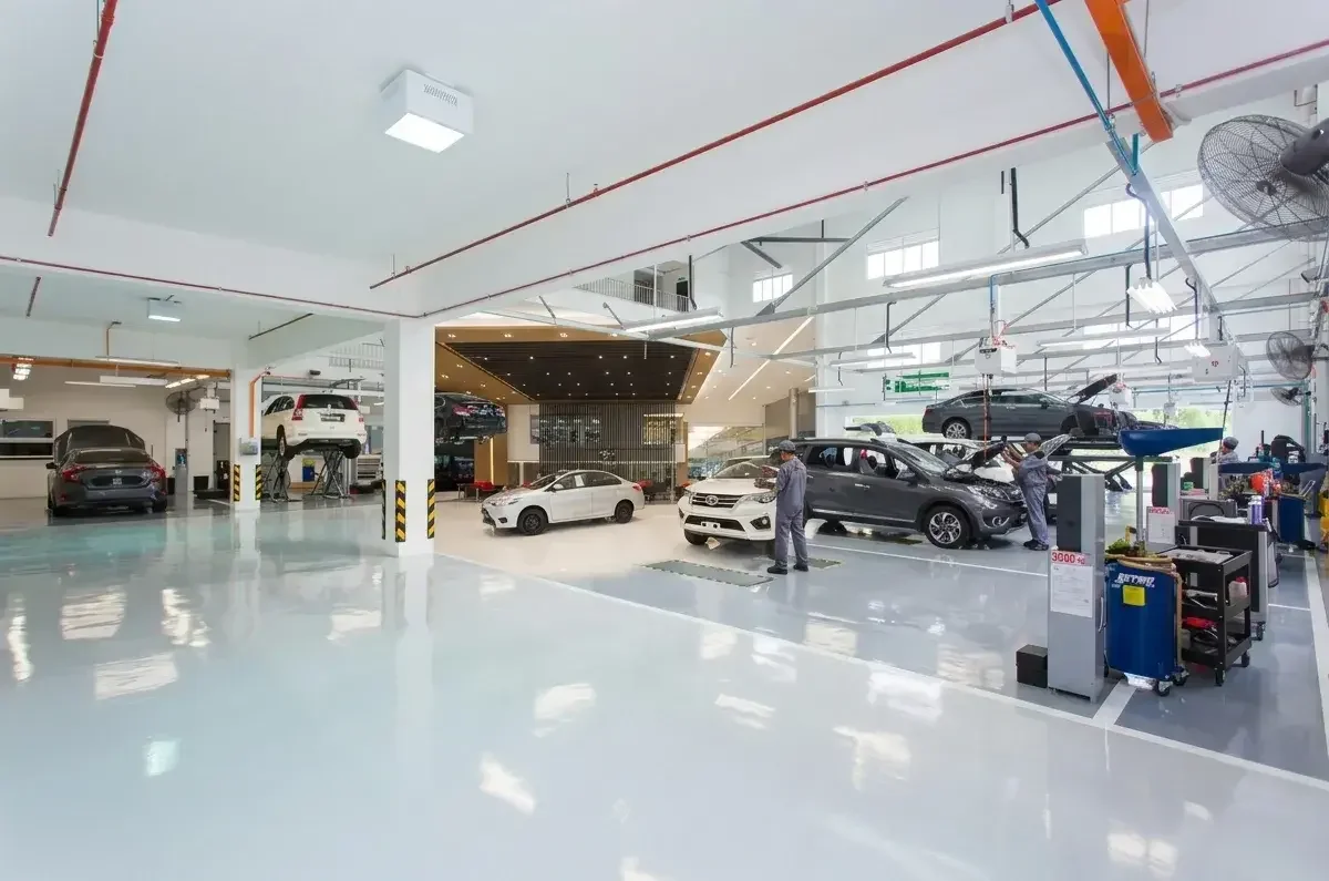 Car Service Center epoxy Flooring.webp