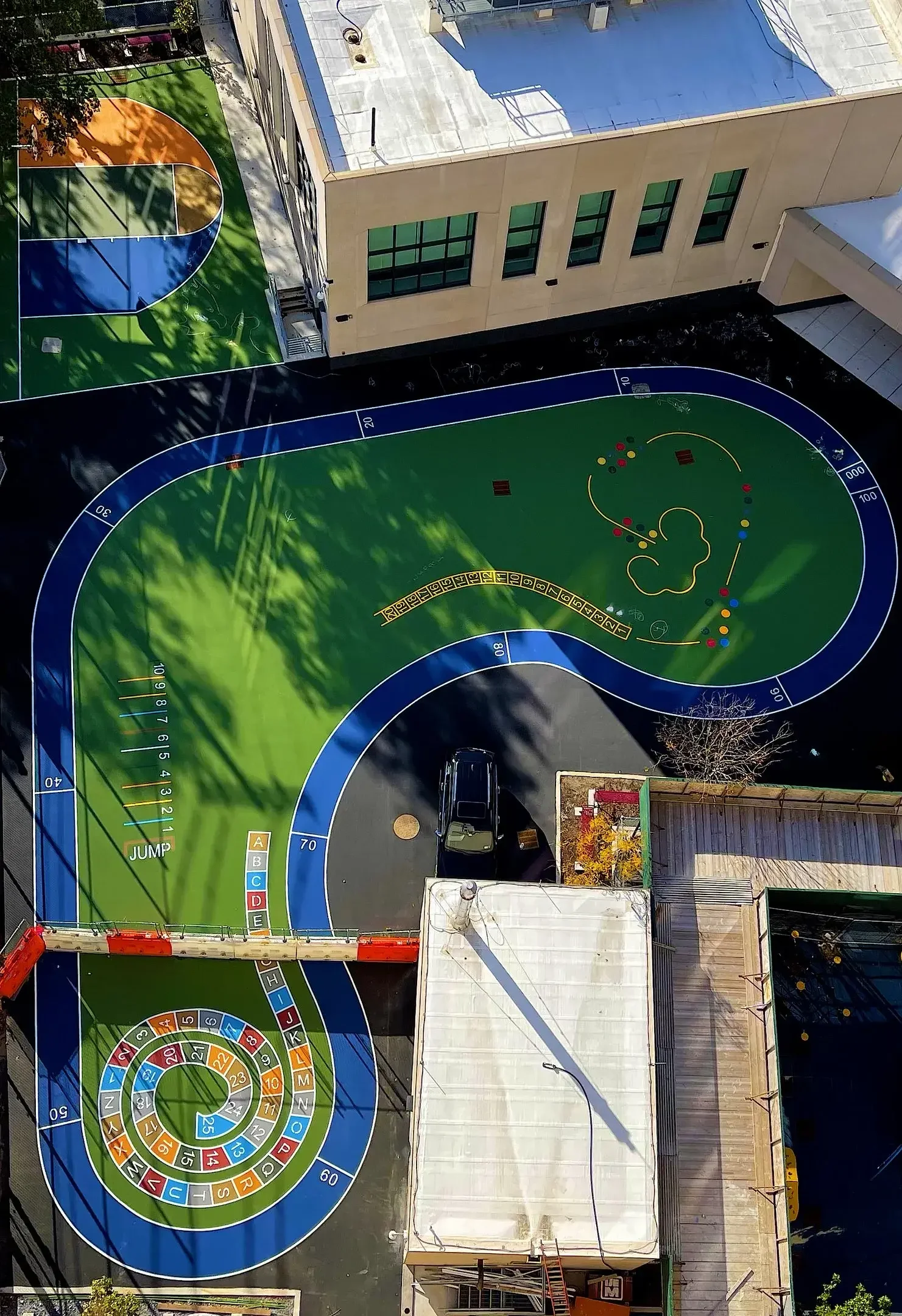 tennis court.webp