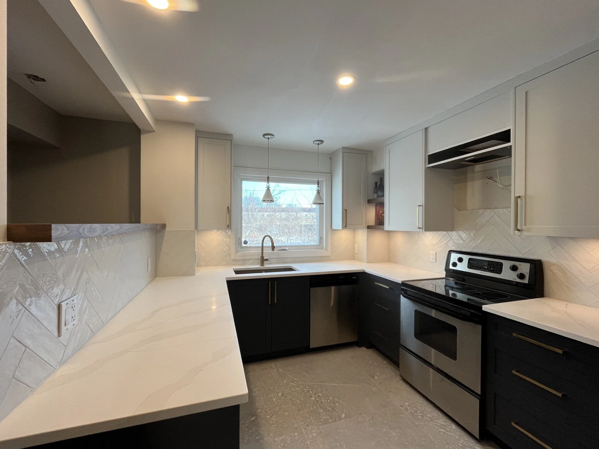 aed507a3-5975-4718-a673-6bd18ac49e84.jpg