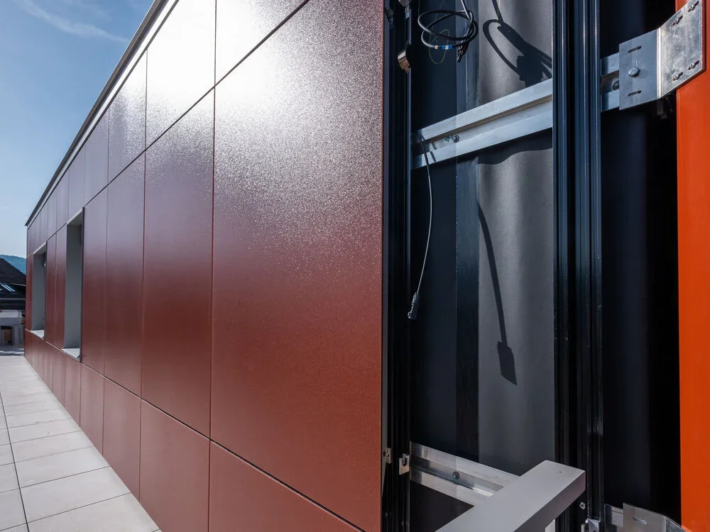 Ecolite-Hinterlüftete-Fassadensysteme-Seewadelstrasse-7.webp