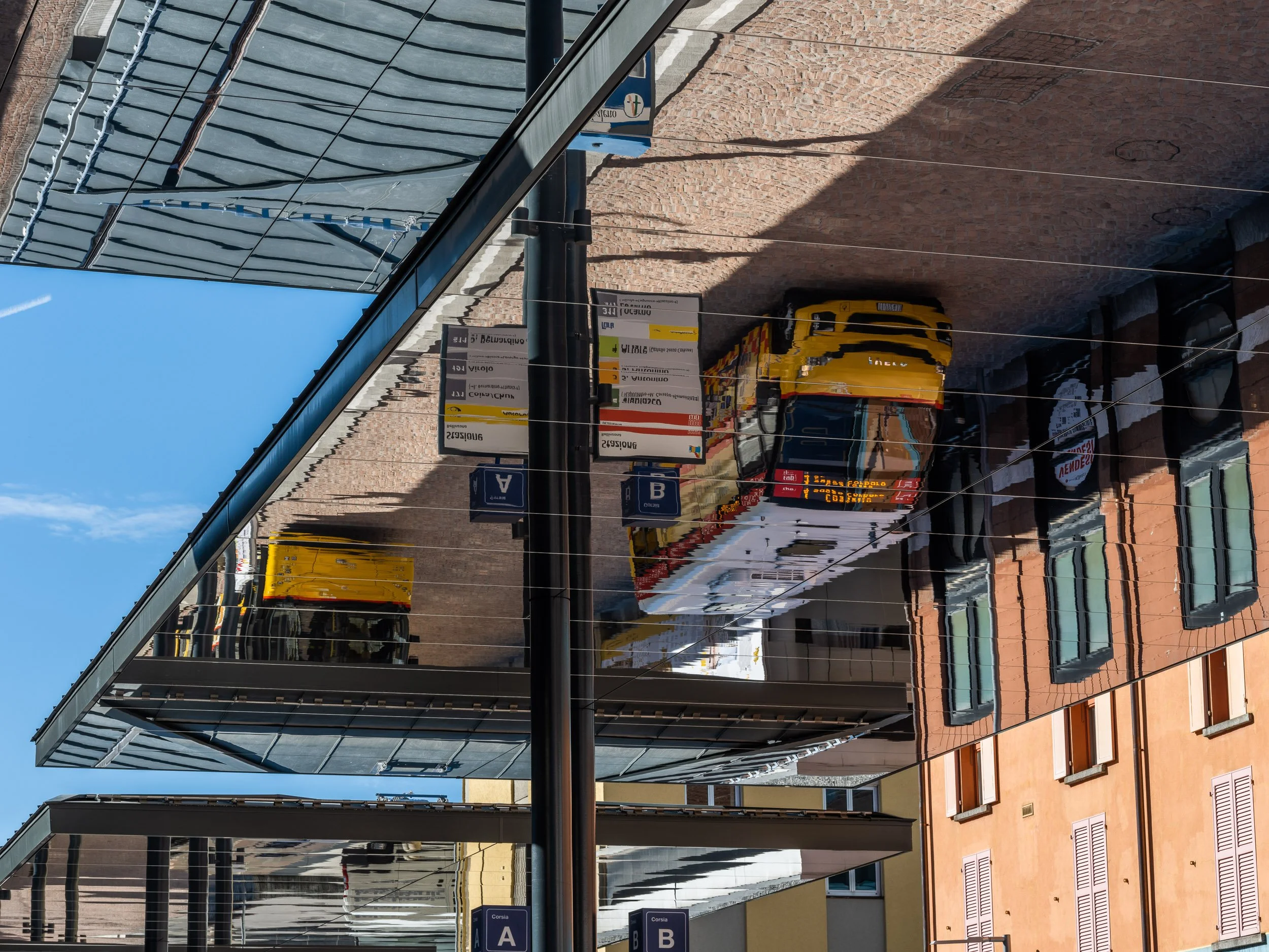 20201017_busstation_bellinzona_DSF8710.jpg