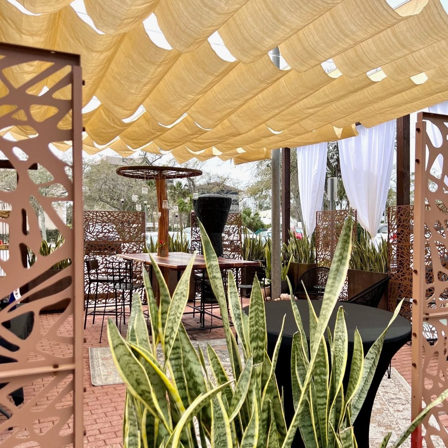Outdoor patio serving beer wine and specialty drinks live music Daytona Beach