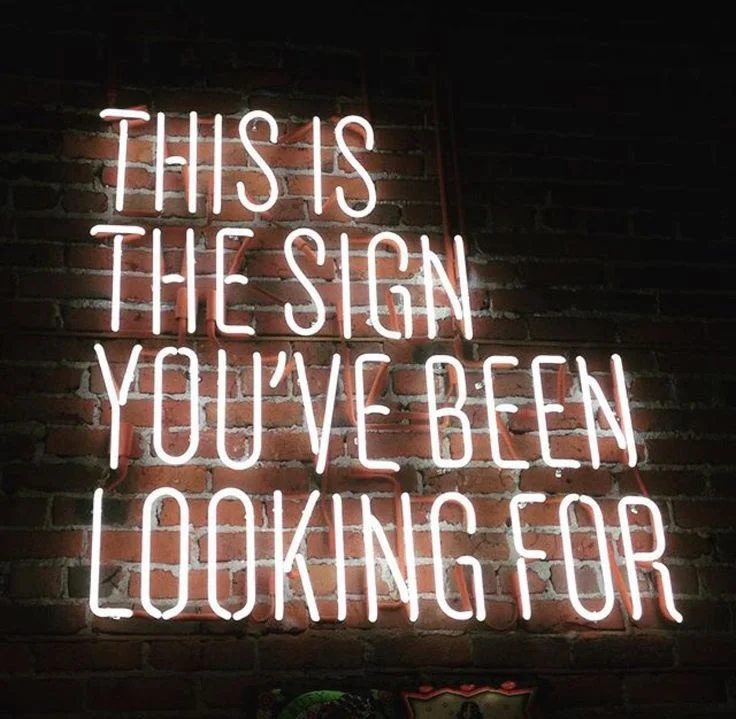7c22fde49bdba3d6c7dc18ef6ba776d9--neon-lights-signs-light-signs.jpg