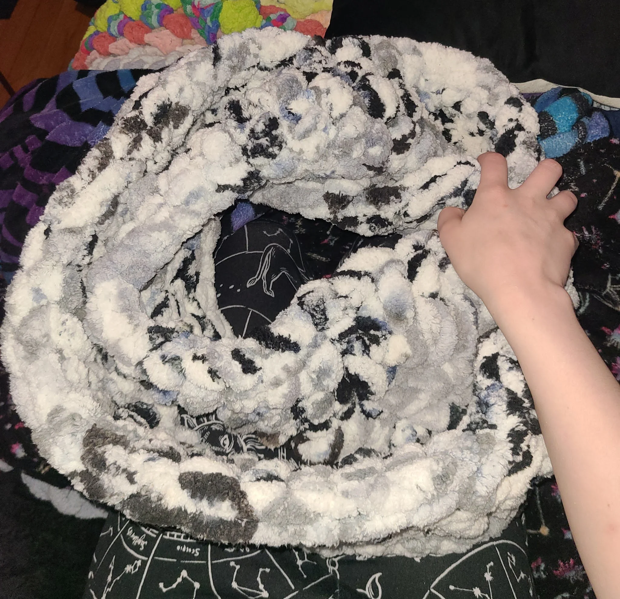 Teddy Scarf