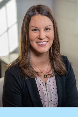 Professional staff photo of Angie from K21