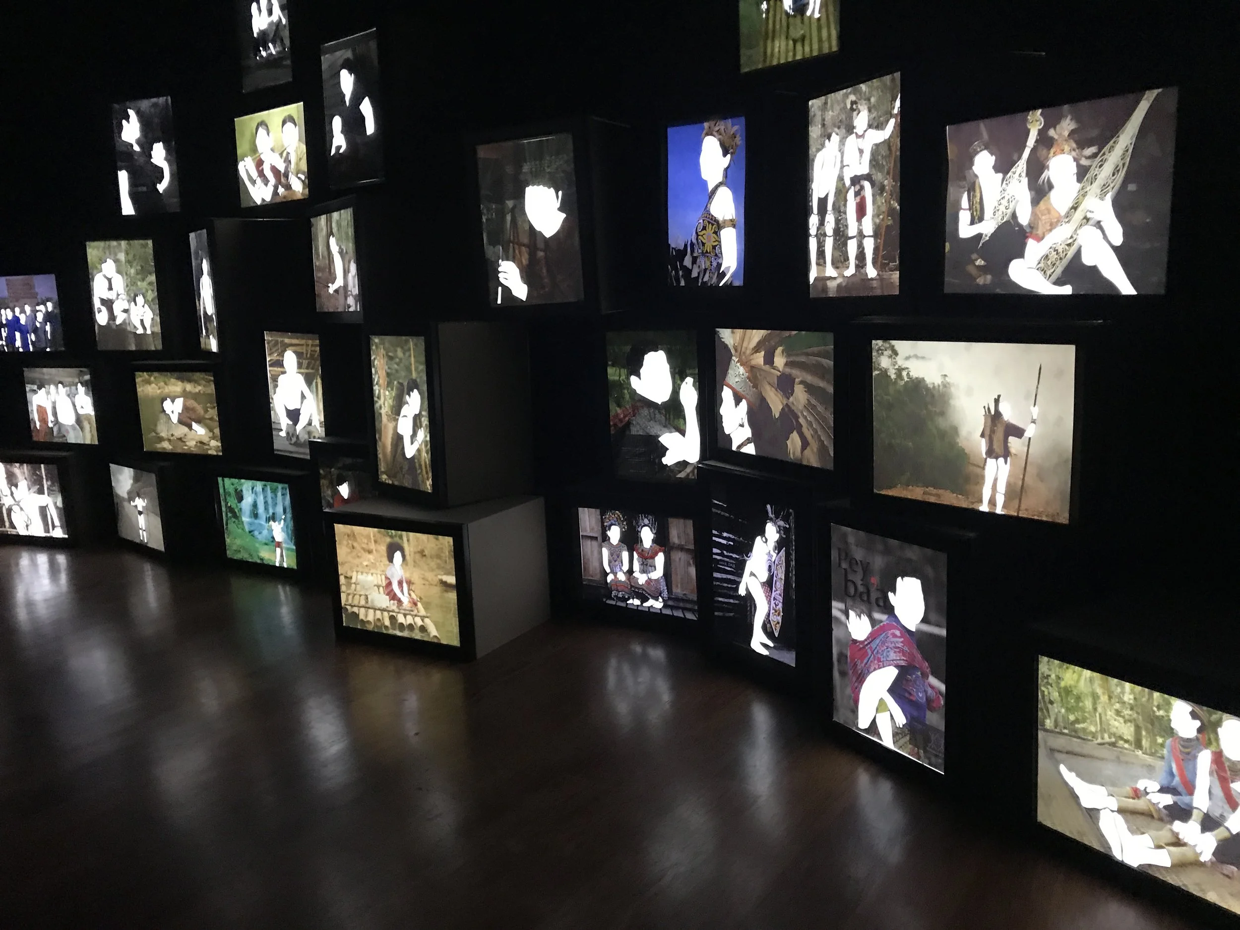 Tong Tana.lightbox and papercutouts installation.JPG