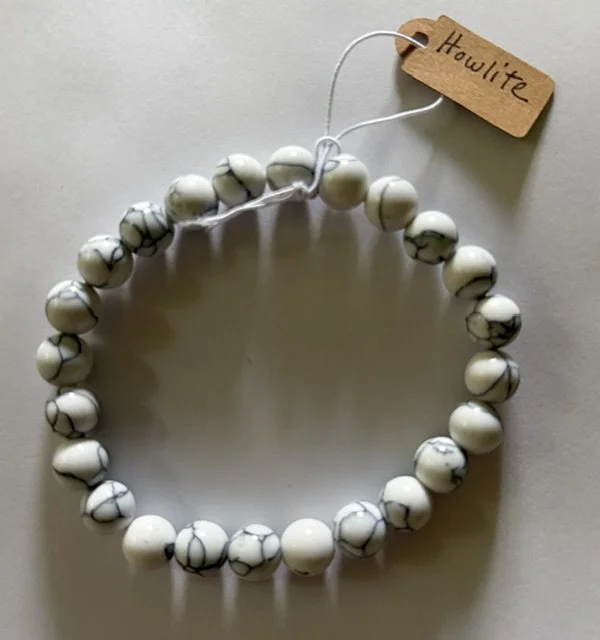 bracelet - howlite.jpeg