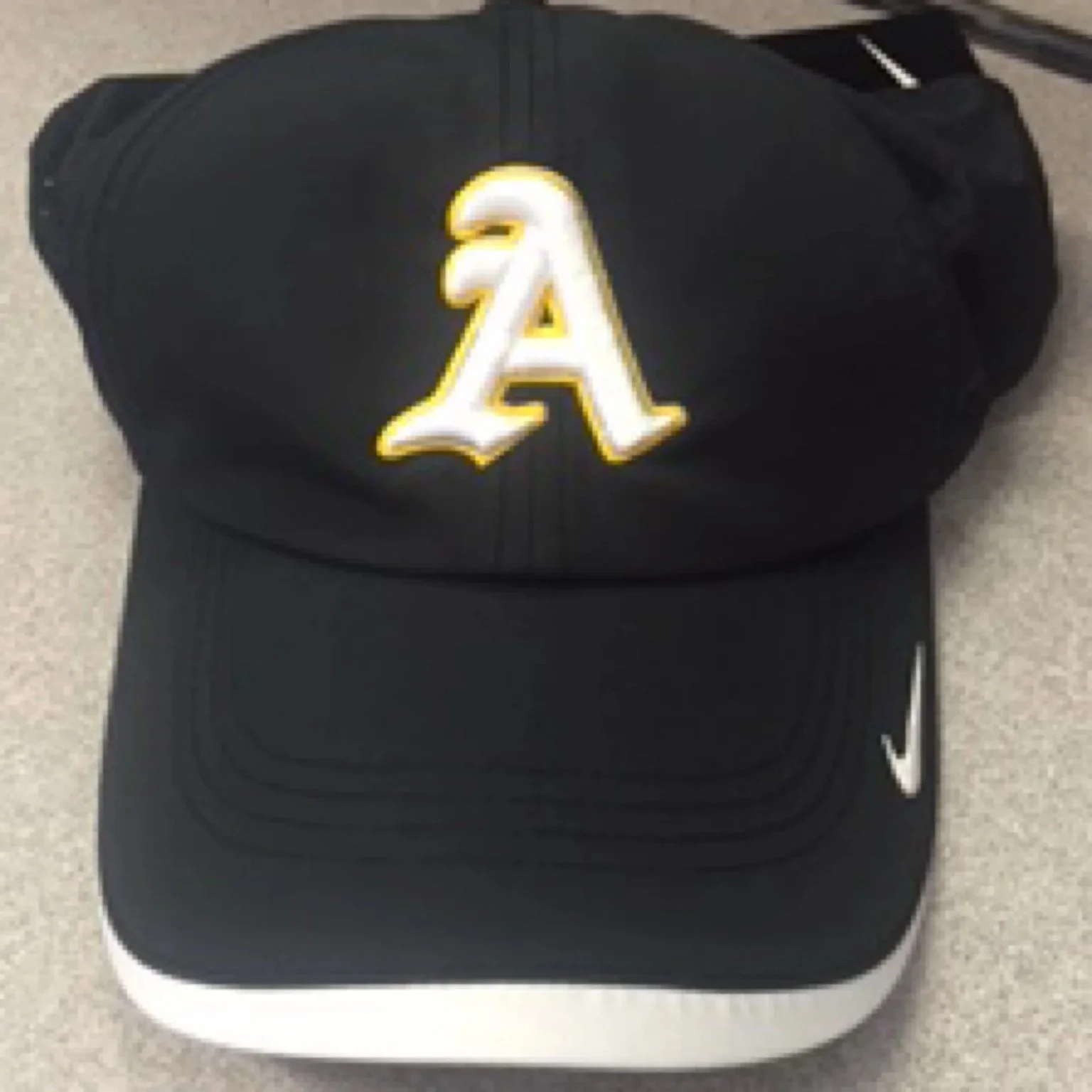 Hat Black Nike DriFit.jpg
