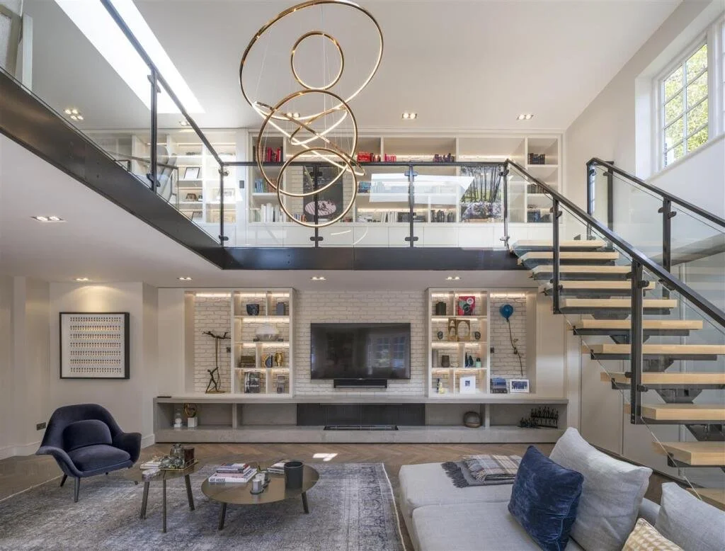Living room:stairs.jpeg